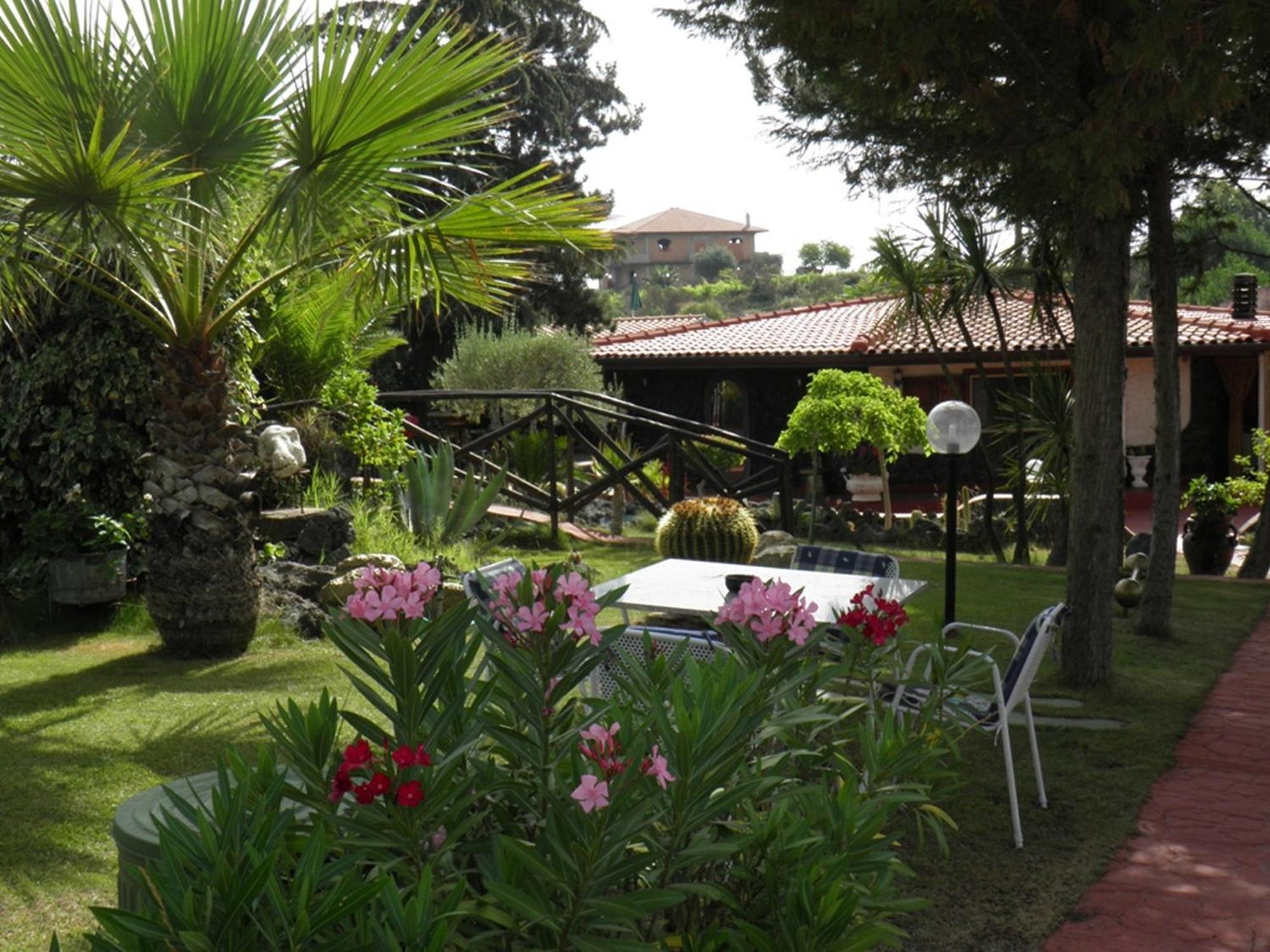 Bed and Breakfast Parco Delle Tre Fontane Nicolosi Esterno foto