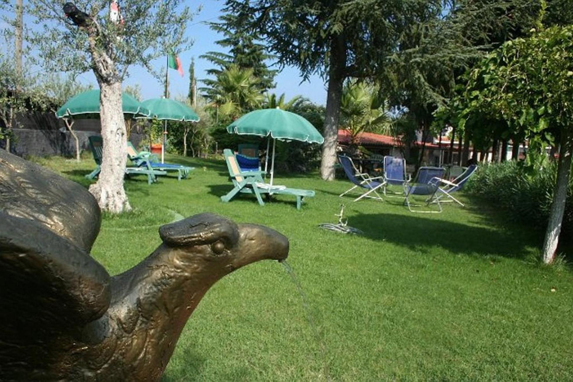 Bed and Breakfast Parco Delle Tre Fontane Nicolosi Esterno foto